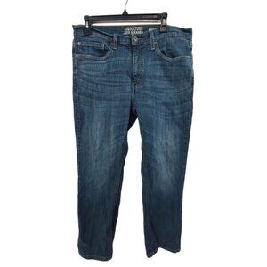 18.  Signature Levi Strauss Athletic Denim Jeans Blue Size 36